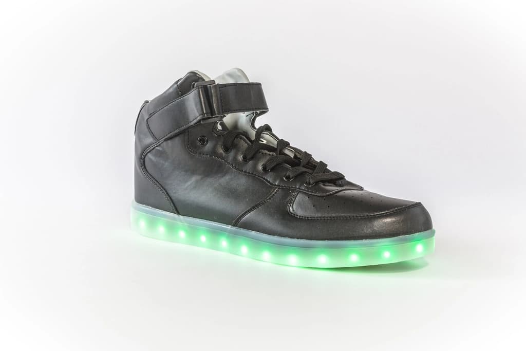 Sneaker — LED Street
